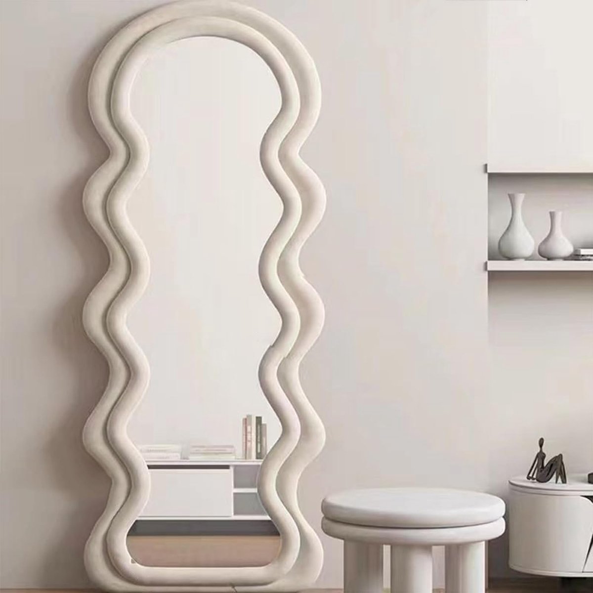 Oglinda Decorativa Silk Waves 160CM BEJ / 160CM decorative mirror
