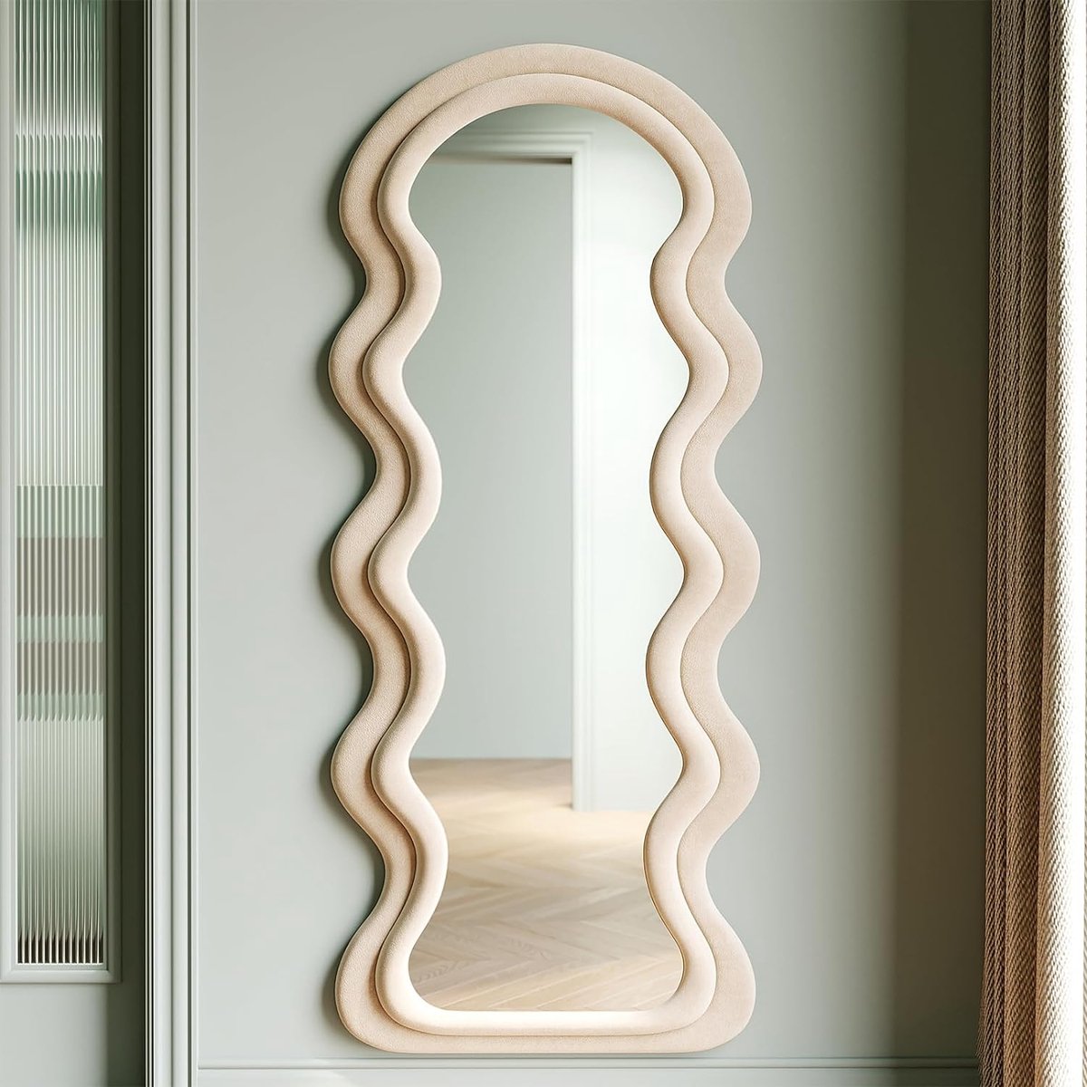 Oglinda Decorativa Silk Waves 160CM BEJ / 160CM decorative mirror