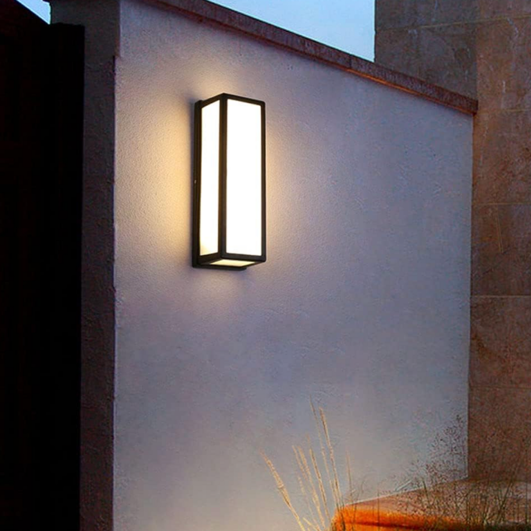 Aplica LED Exterior 10,5W FUERTE NEAGRA / ALB CALD / APLICA PERETE Wall Light Fixtures