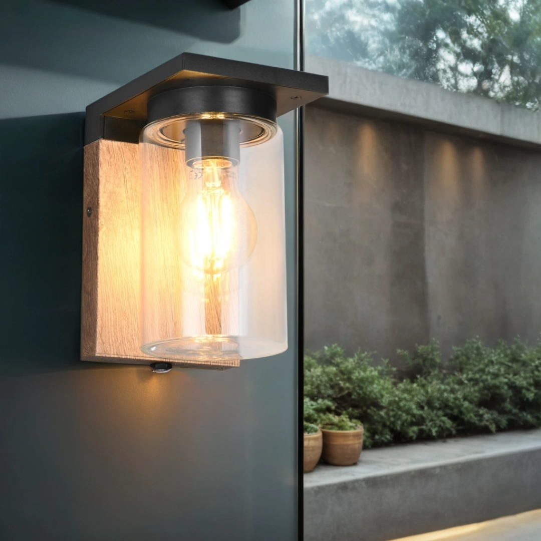 Aplica Exterior 1x27 cu Senzor Finisaj Tip Lemn APLICA PERETE / MARO Wall Light Fixtures