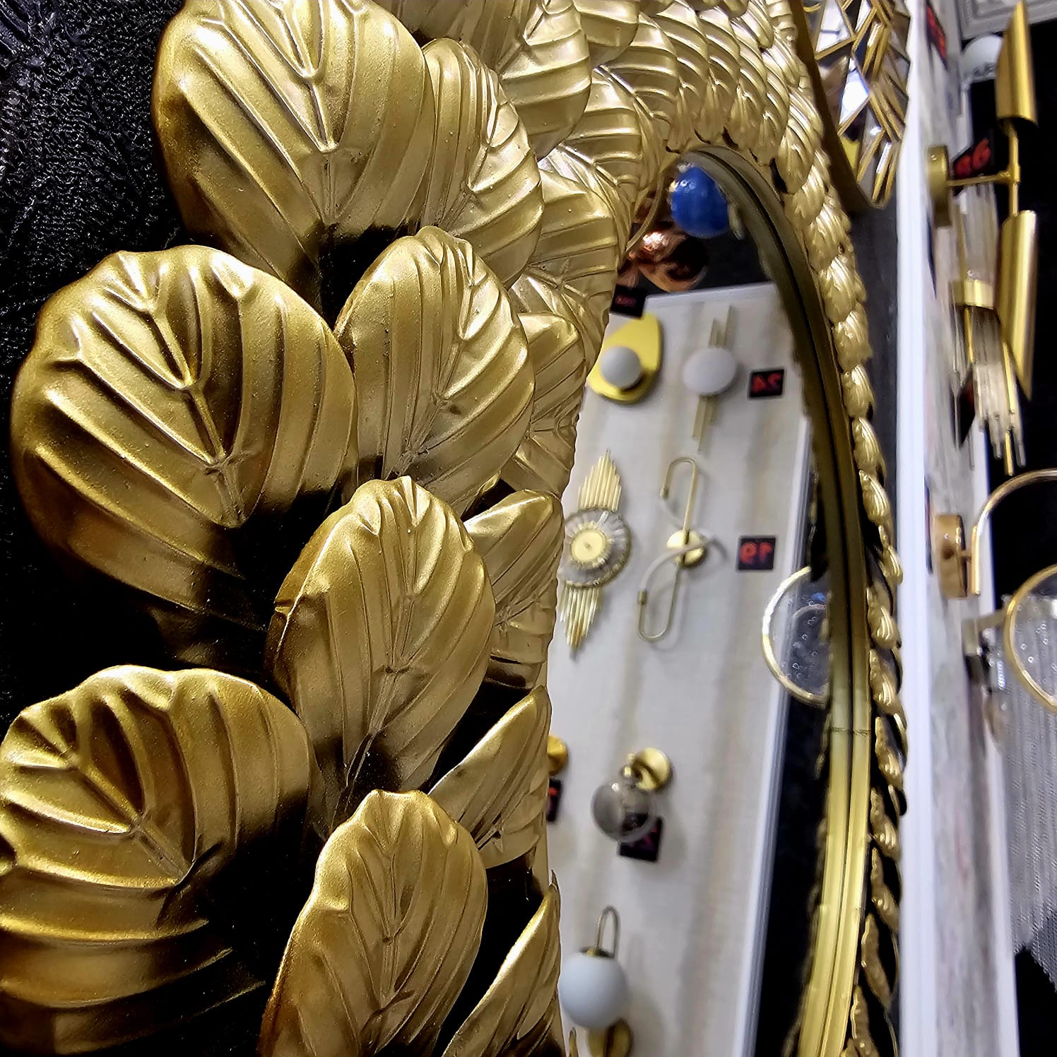 Oglindă de Perete Premium Royal Leaves AURIE / 60CM decorative mirror