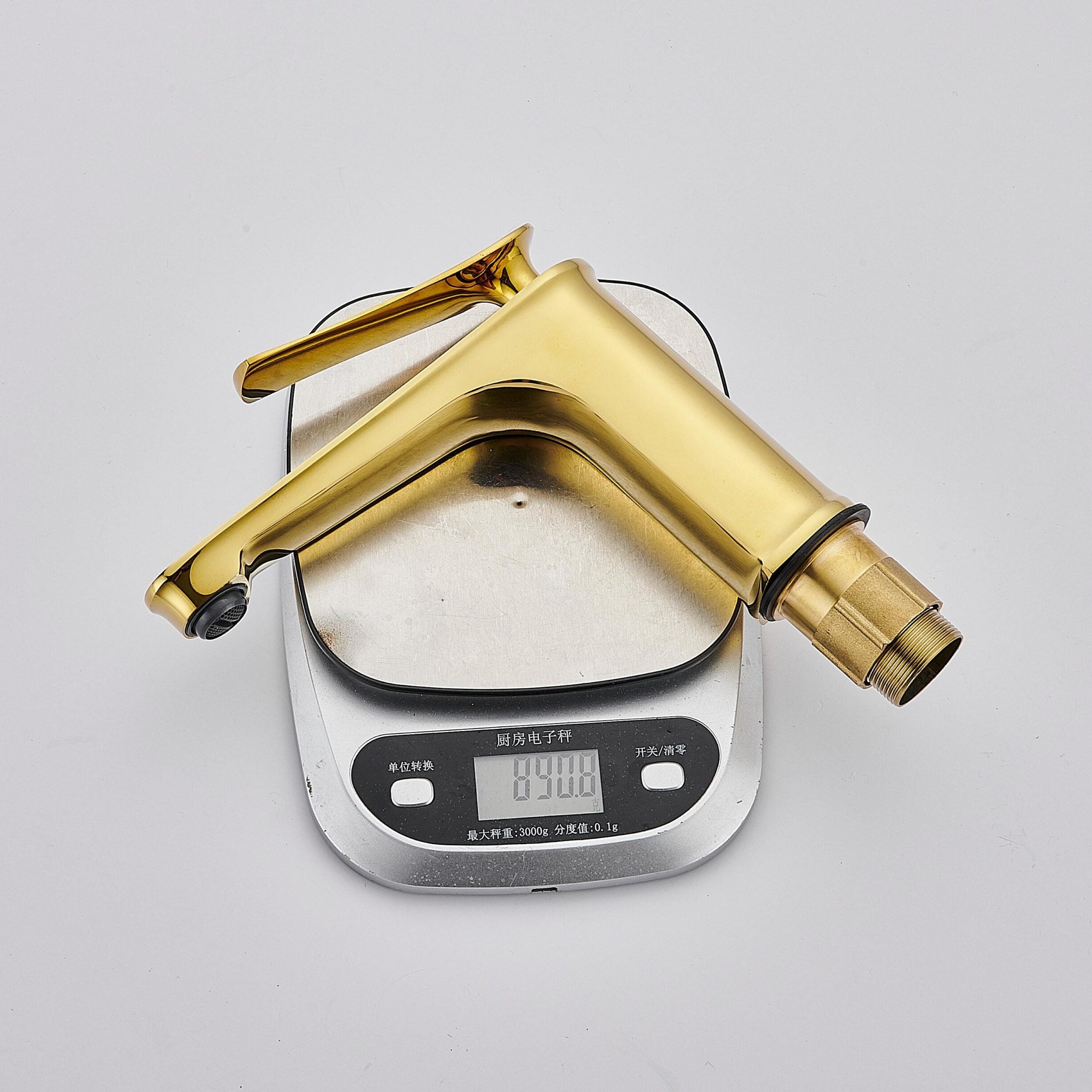 Baterie de Lavoar din Alama cu Finisaj Aurit Lucios