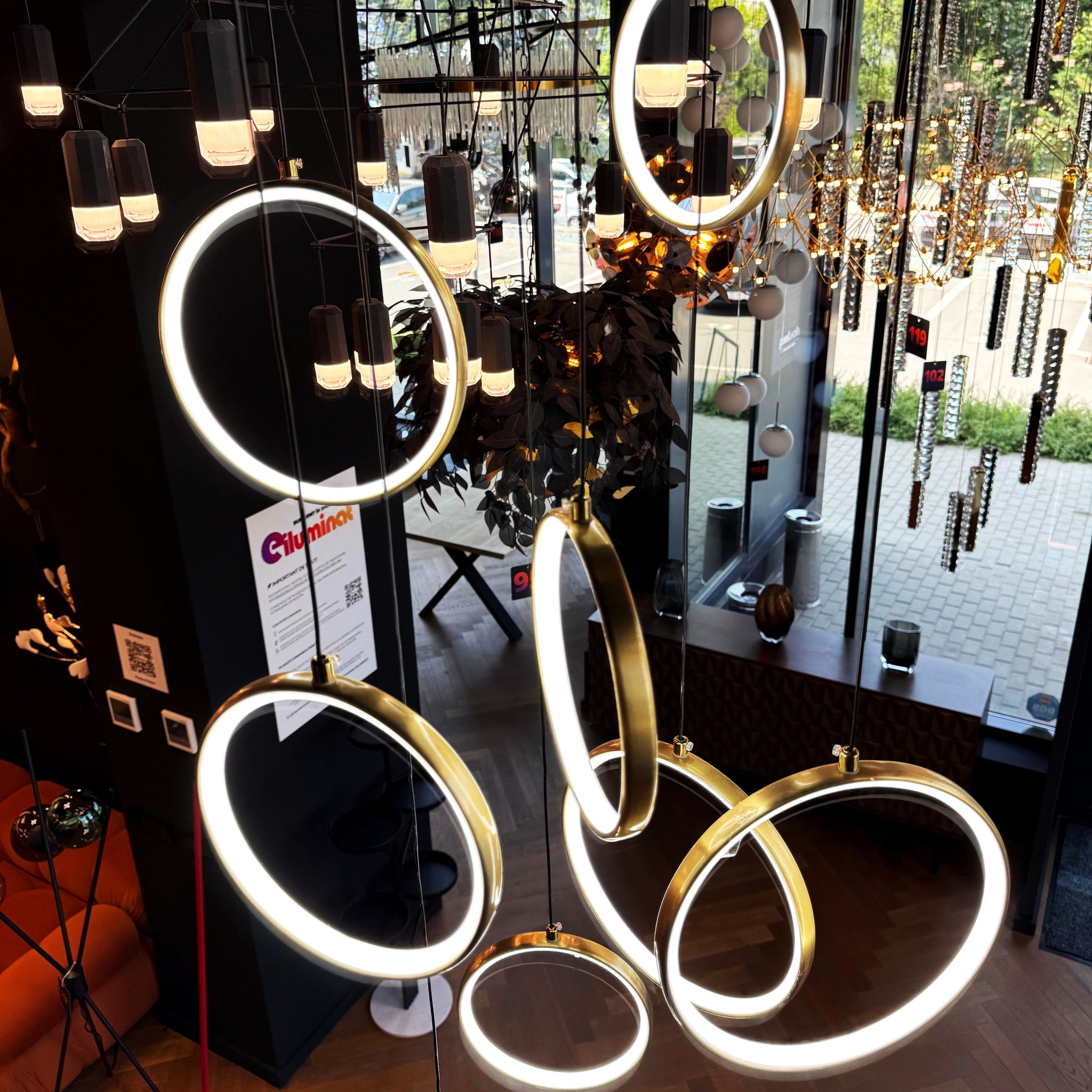 Lustra LED Suspendata GOLD Catania AURIE / SUSPENDATE Chandeliers Crystal