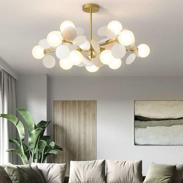 Lustra Suspendata SELVA Gold & White Abajur Mat Chandeliers