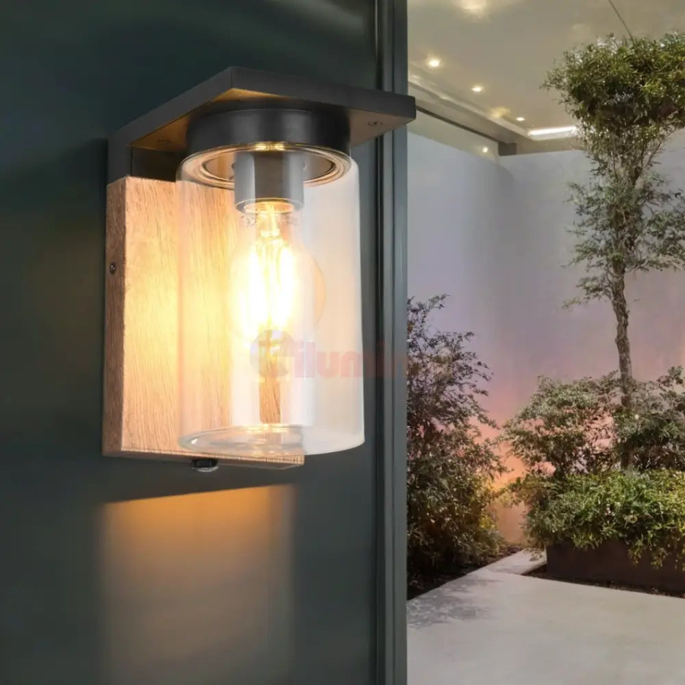 Aplica Exterior 1x27 cu Senzor Finisaj Tip Lemn APLICA PERETE / MARO Wall Light Fixtures