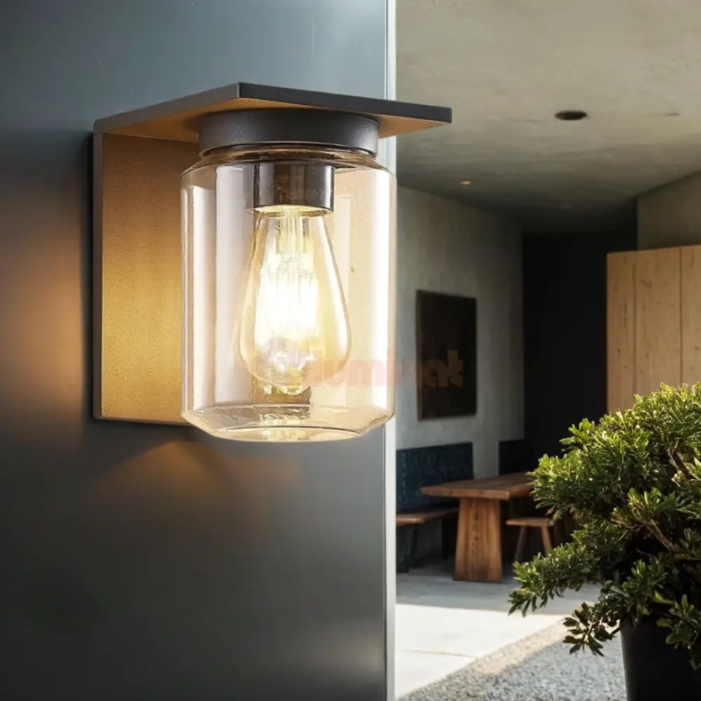 Aplica Exterior 1x27 Neagra cu Senzor APLICA PERETE / NEAGRA Wall Light Fixtures