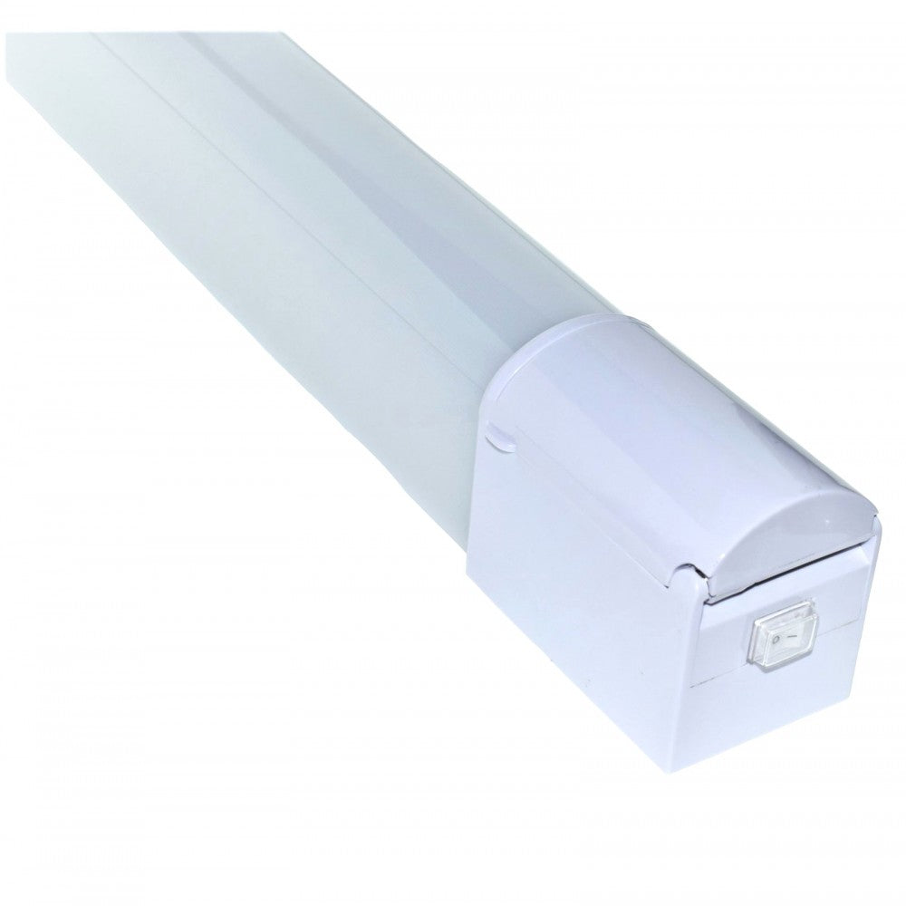 Aplica Led Baie 15W 68Cm Cu Intrerupator Si Priza Wall Light Fixtures