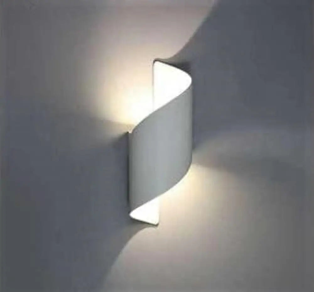 Aplica Led Exterior 10W Spirala Alba Wall Light Fixtures
