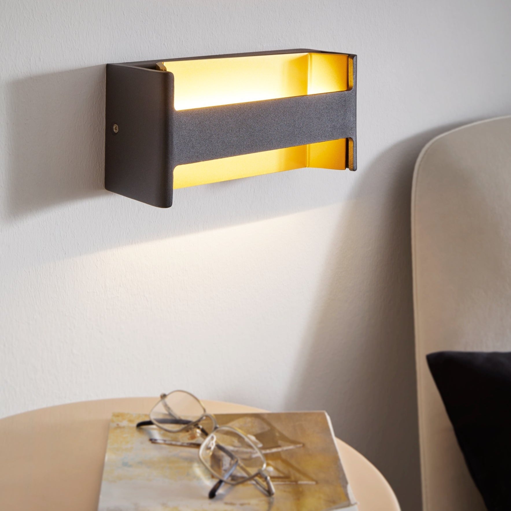 Aplica LED Modern FELONICHE EGLO 98545 NEGRU + AURIU / APLICA PERETE / MINIMALIST DESIGN Wall Light Fixtures