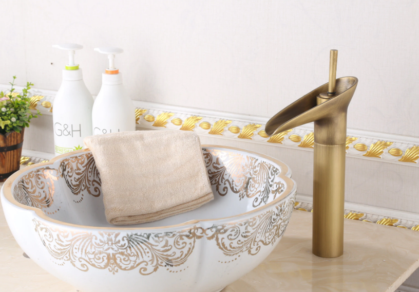 Baterie Lavoar Inalta Bronz Antichizat Cascada 1764 Sink Battery