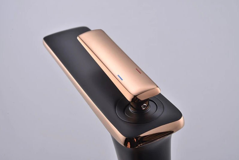 Baterie Lavoar Medie Luxury Line Rose Black 003 Sink Faucet