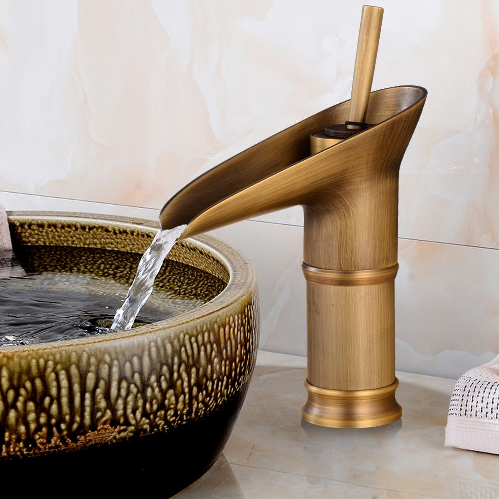 Baterie Lavoar Medie Bronz Antichizat Cascada 1764D Sink Faucet