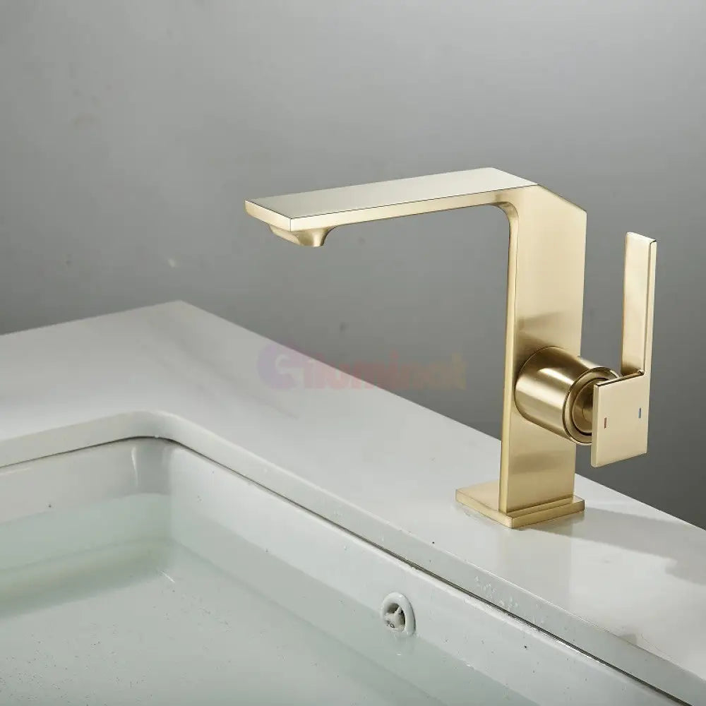 Baterie Lavoar Medie Modern Line Aurie Smk025 Modern Faucet