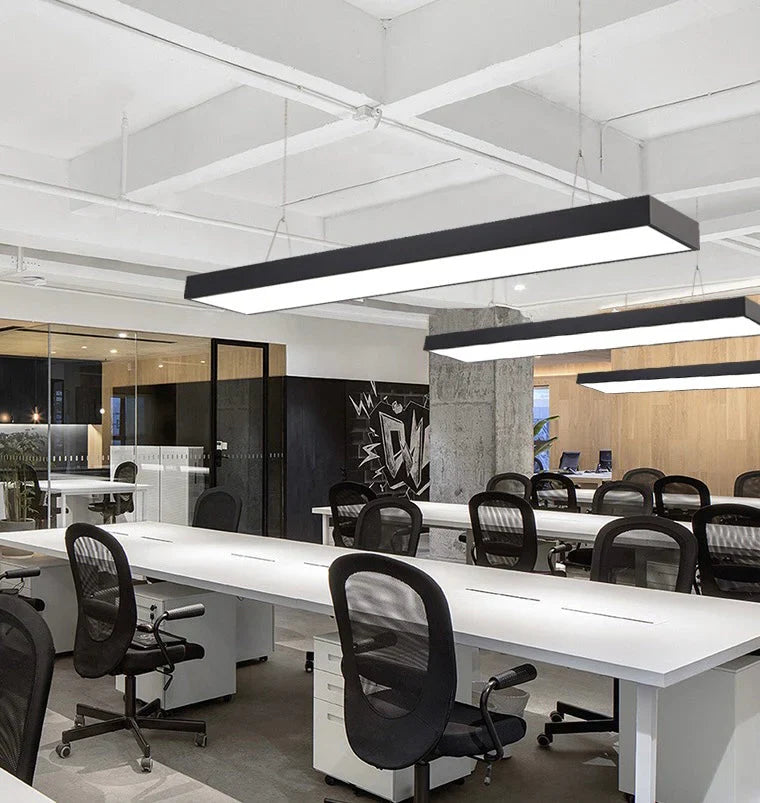 Panou LED 72W 117.5 x 28cm Negru Aplicat/Suspendat Echivalent 400W PANOU LED APLICAT / 72W / ALB RECE LED PANEL