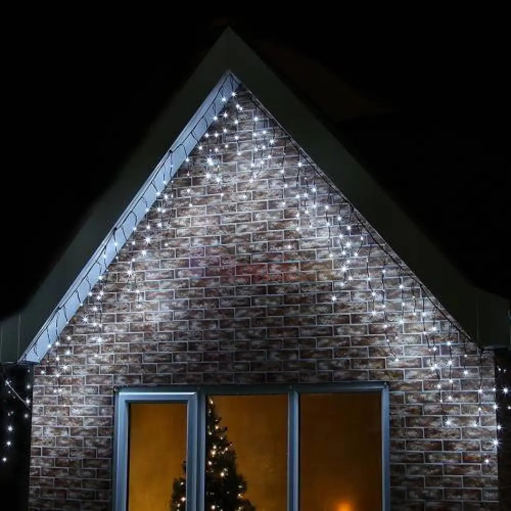 Instalatie Led Perdea Turturi 144 Led-Uri 4.5X0.6M Fir Negru Diverse Culori Christmas Light