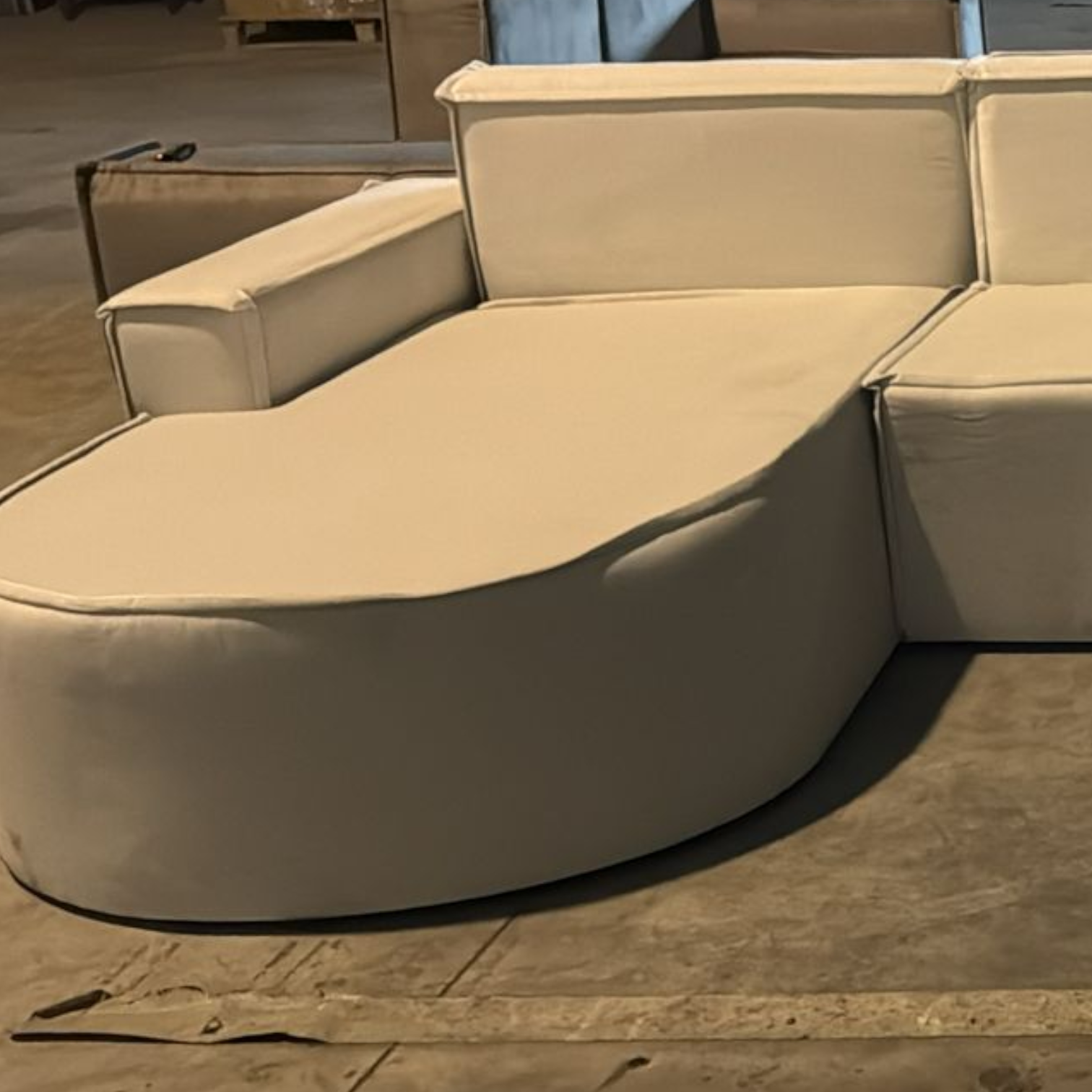 Coltar Modern Tip U Crem Deschis 390x175cm Resigilat