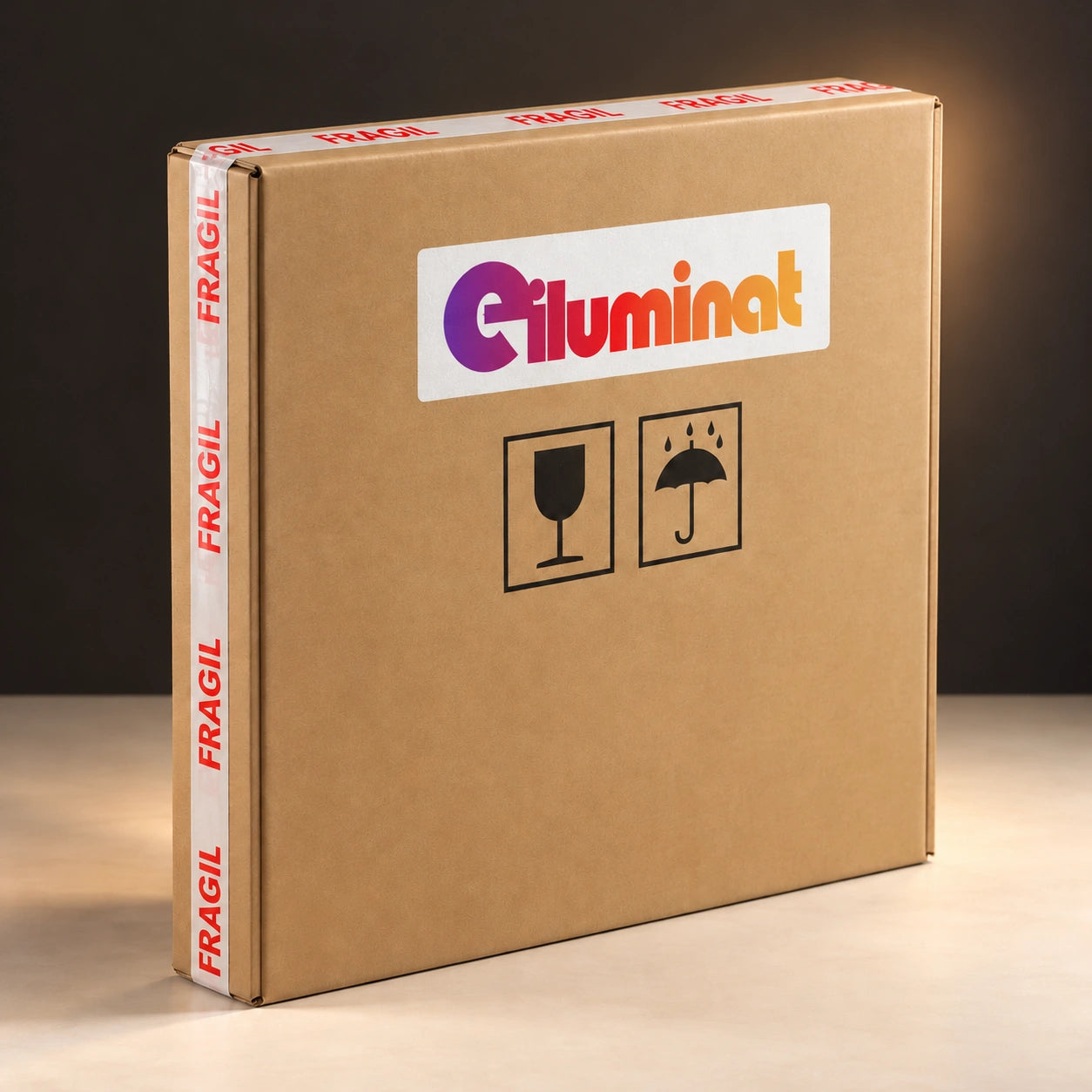 Colet ilustrativ Eiluminat pentru oglindă, cu carton protector și marcaje FRAGIL